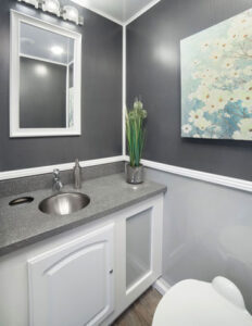 6X14 Spa Portable Restroom