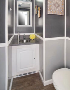 6X14 Spa Portable Restroom