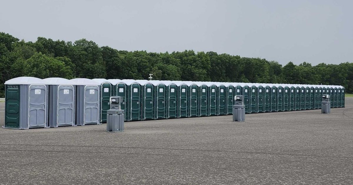 Porta Potty Rentals for Festivals & Large Events: Comfort, Convenience, and Cleanliness with Jay’s Portables